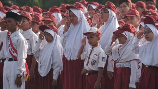 Upacara Hari Pendidikan Nasional di SDN 01 Cempaka Berlangsung Khidmat